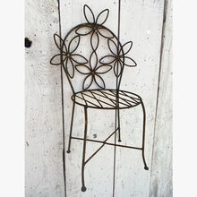 Child Size Grid Top Daisy Table with 2 Chairs