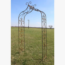 Wild Solid Steel Heart Curl Arbor Vintage Style
