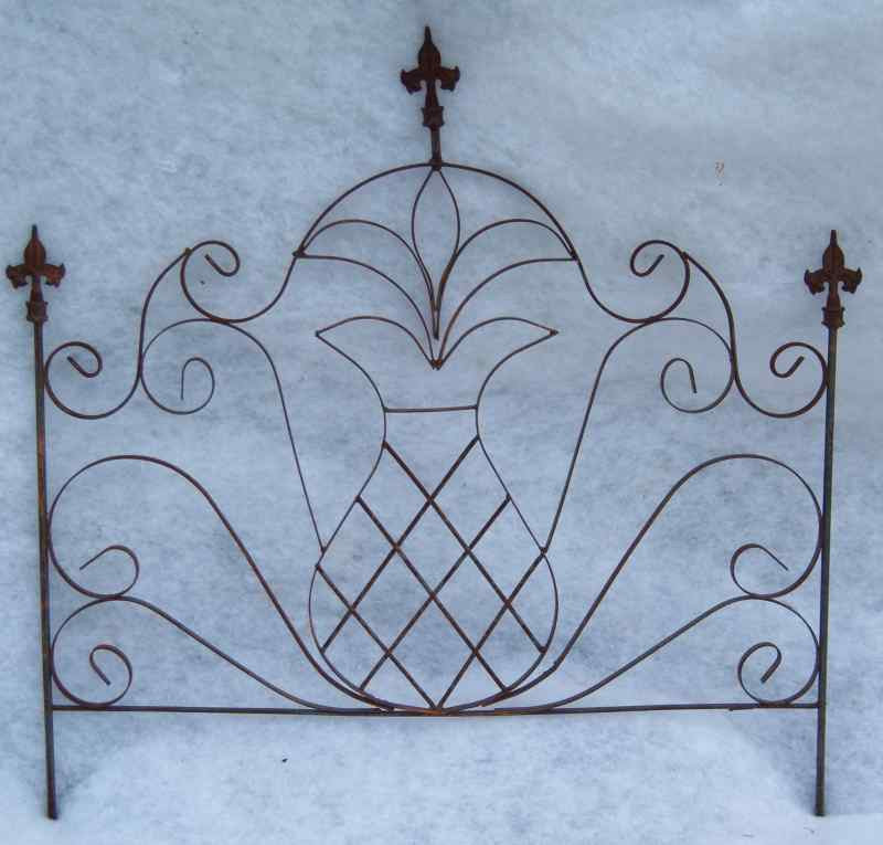 PINEAPPLE FENCE