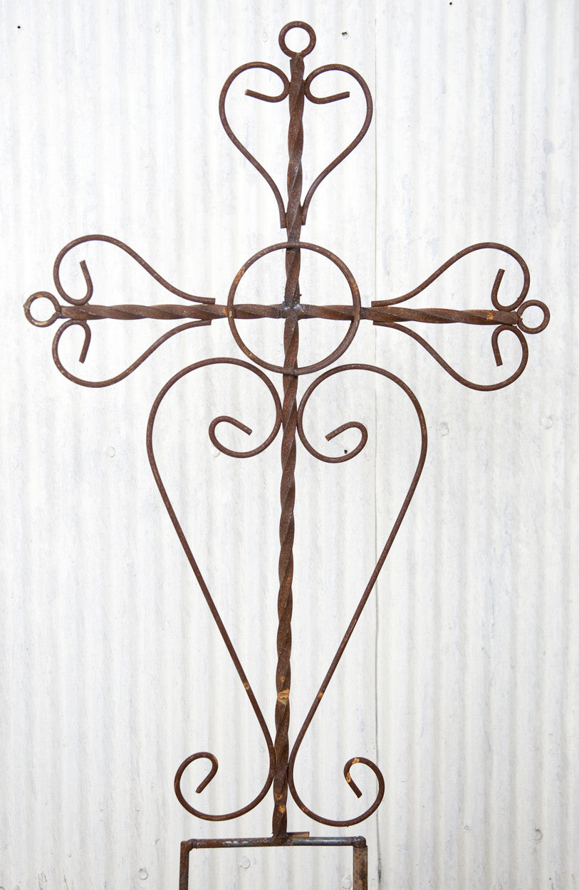 CROSS W TWIST
