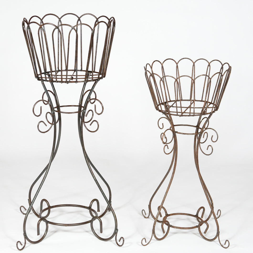 Set of 2 Plant Stands
sm 26