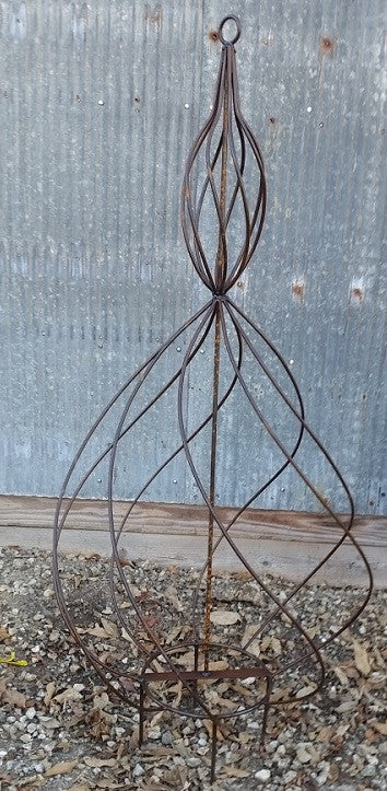 Twist Topiary with Spin & Top Circle