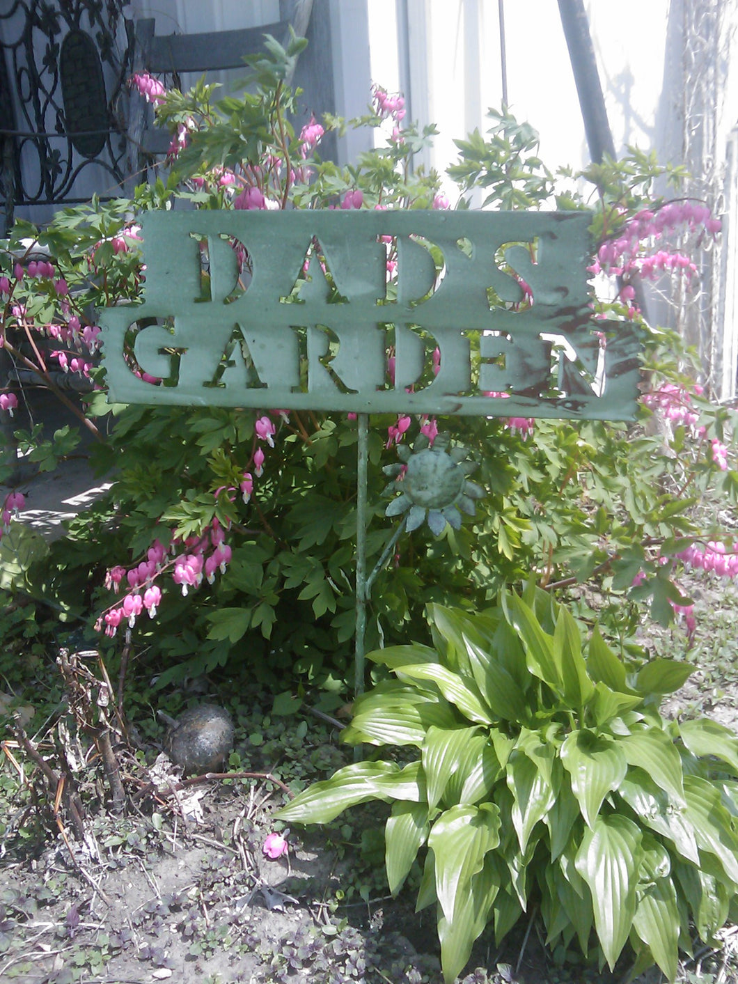 DAD'S GARDEN SIGN W SM FLOWER