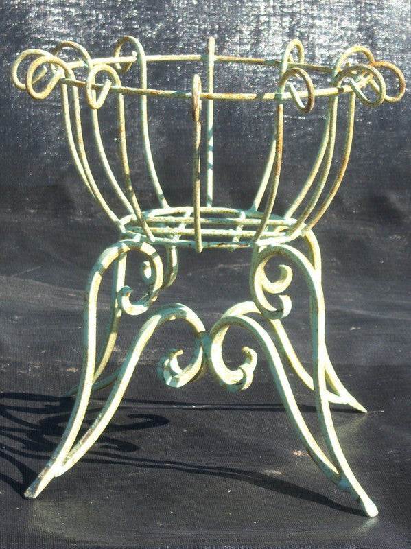 HEAVY SHORT PLANTER