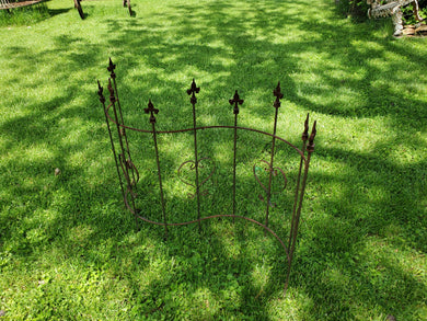 9 finial Curved Fence