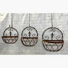 Twisted Metal Wall Basket with Finial Set of 3