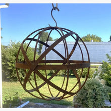 Iron Strap & Wire Sphere Ball Yard Décor Hanging Sphere