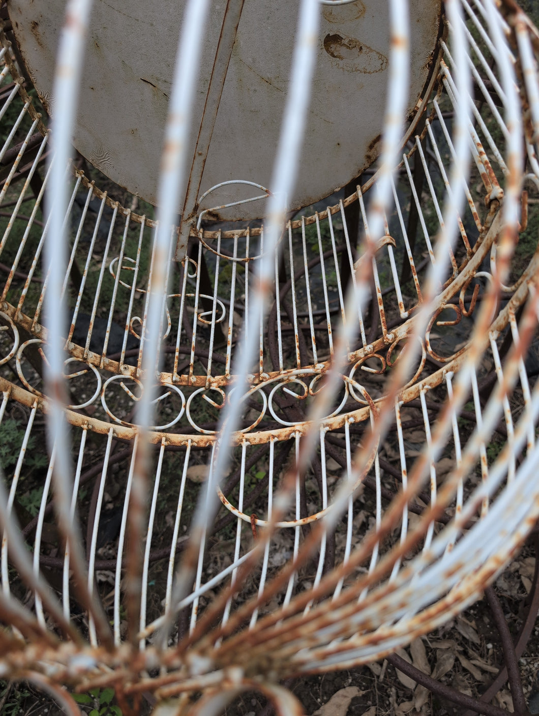 36inch Round Heavy Iron Table