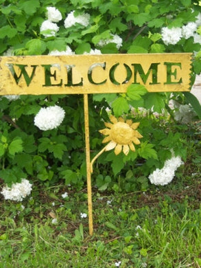WELCOME SIGN W SM FLOWER