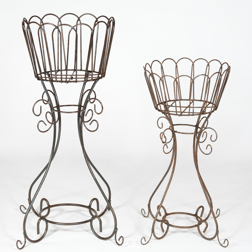 Set of 2 Plant Stands
sm 26