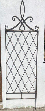 Elegant Henry Trellis with XX's & Curls on Top